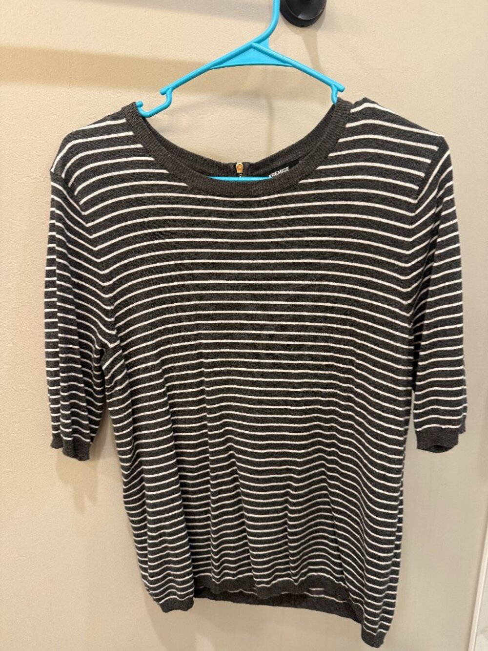 Premise Studio Gray Stripe Top Large